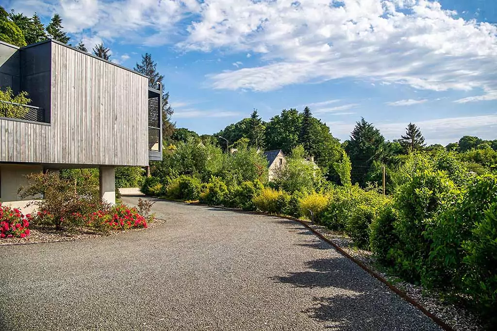 Jardin contemporain harmonieux - Yvonnick Boutier, éco-paysagiste à Quévert